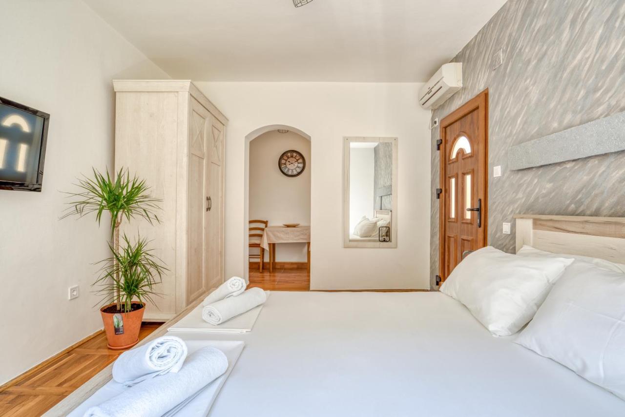 Boka Bay Paradise Apartments - Oasis Of Piece โกตอร์ ภายนอก รูปภาพ