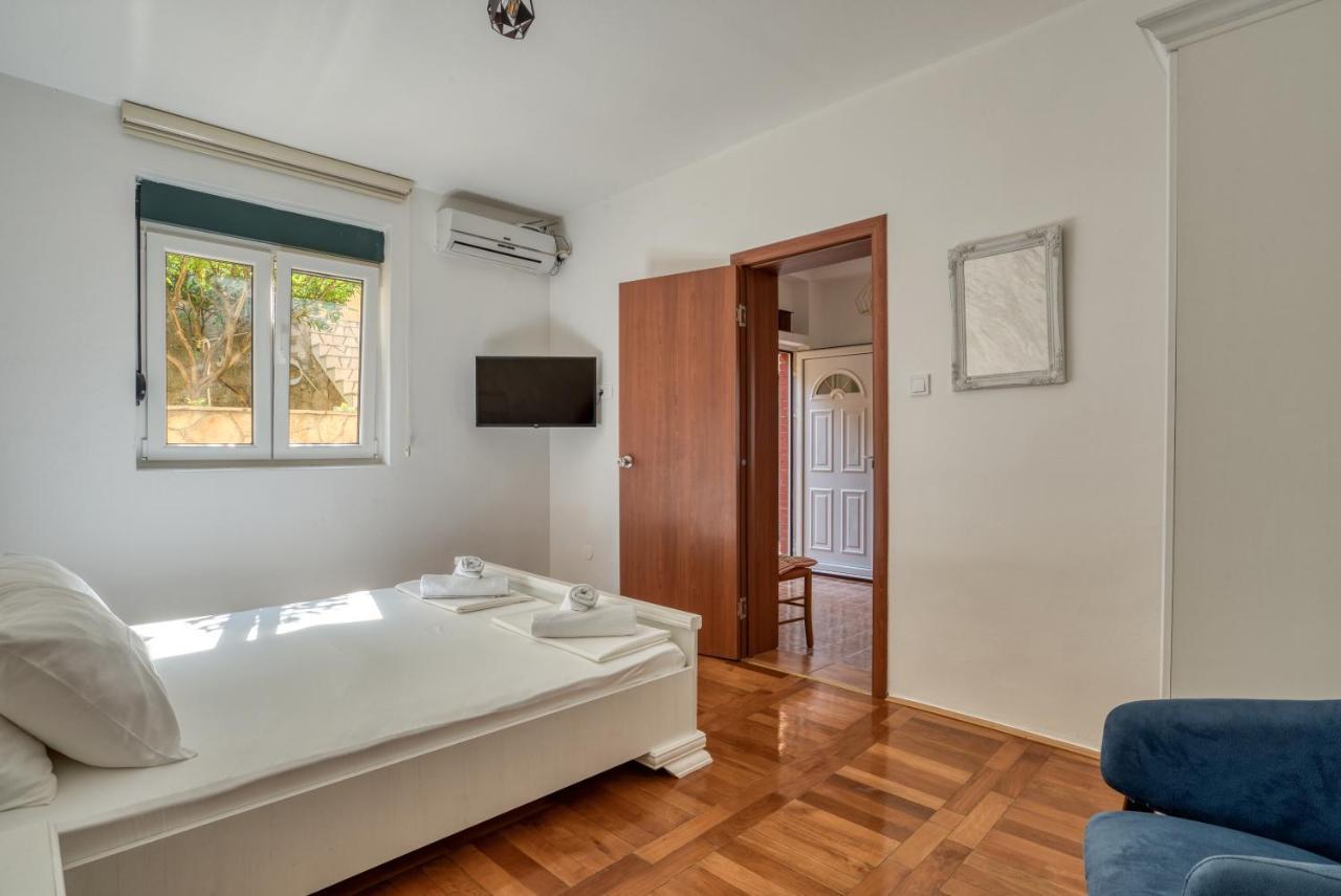 Boka Bay Paradise Apartments - Oasis Of Piece โกตอร์ ภายนอก รูปภาพ
